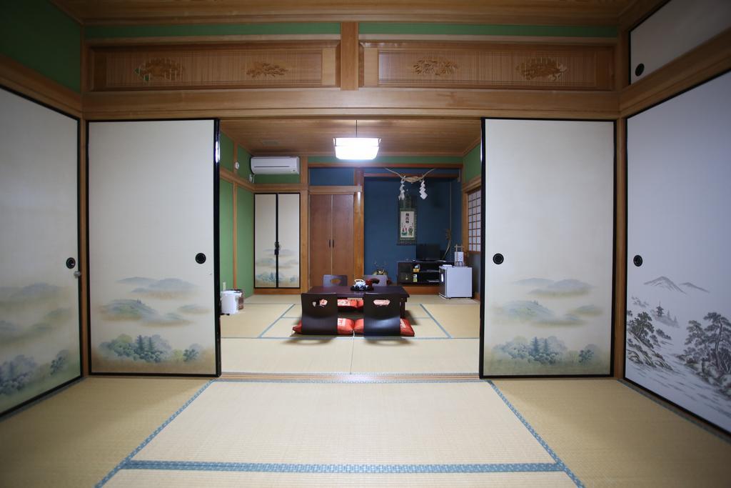 Minshuku Tenhou Hotel Takachiho Esterno foto