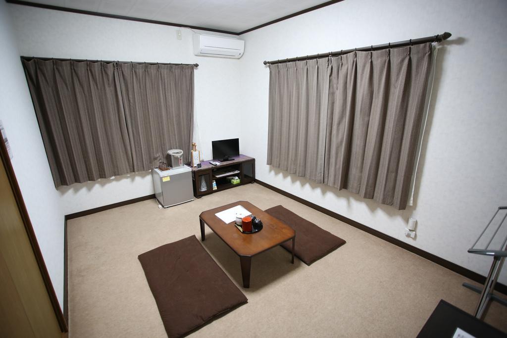 Minshuku Tenhou Hotel Takachiho Esterno foto